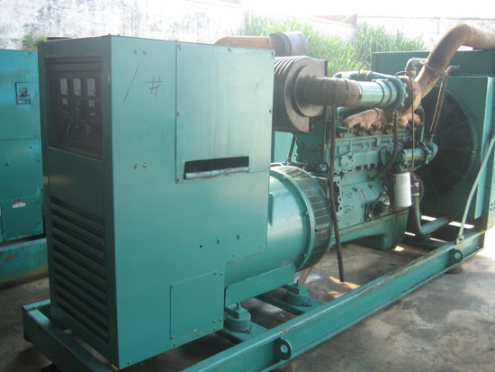 井陉租赁发电机- 发电机碳刷磨损的原因是什么